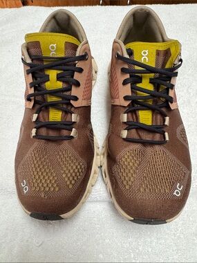 On Running Women's Brown and Yellow Sneakers 8.5 Helion